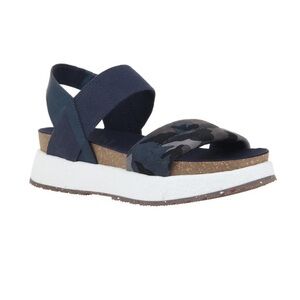 OTBT LIBRA sandals :: blue camouflage:: size 8M :: like new!